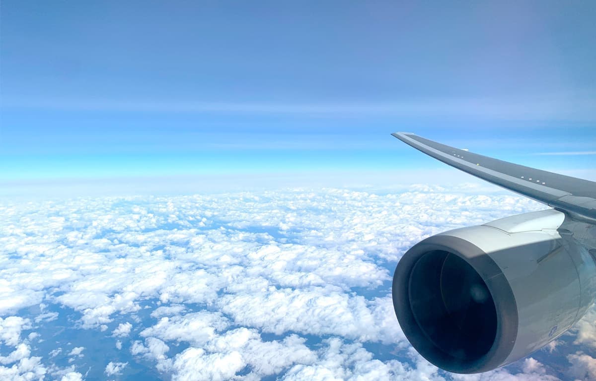 飛行機から見下ろす雲海
